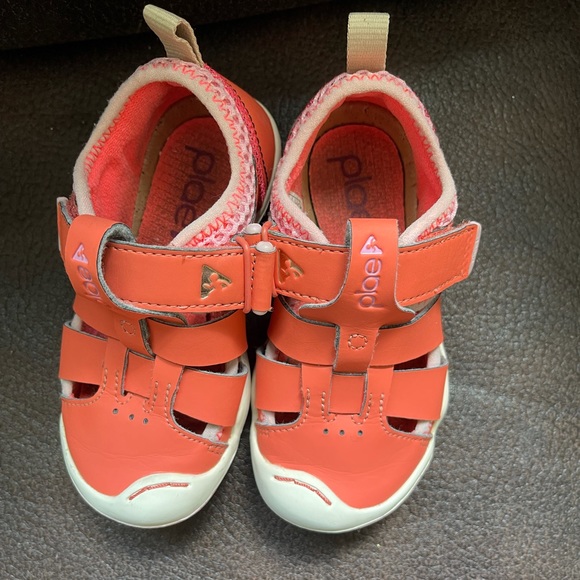 Plae Sam 2.0 EUC Sneaker sandals size 8.5 - Picture 1 of 2